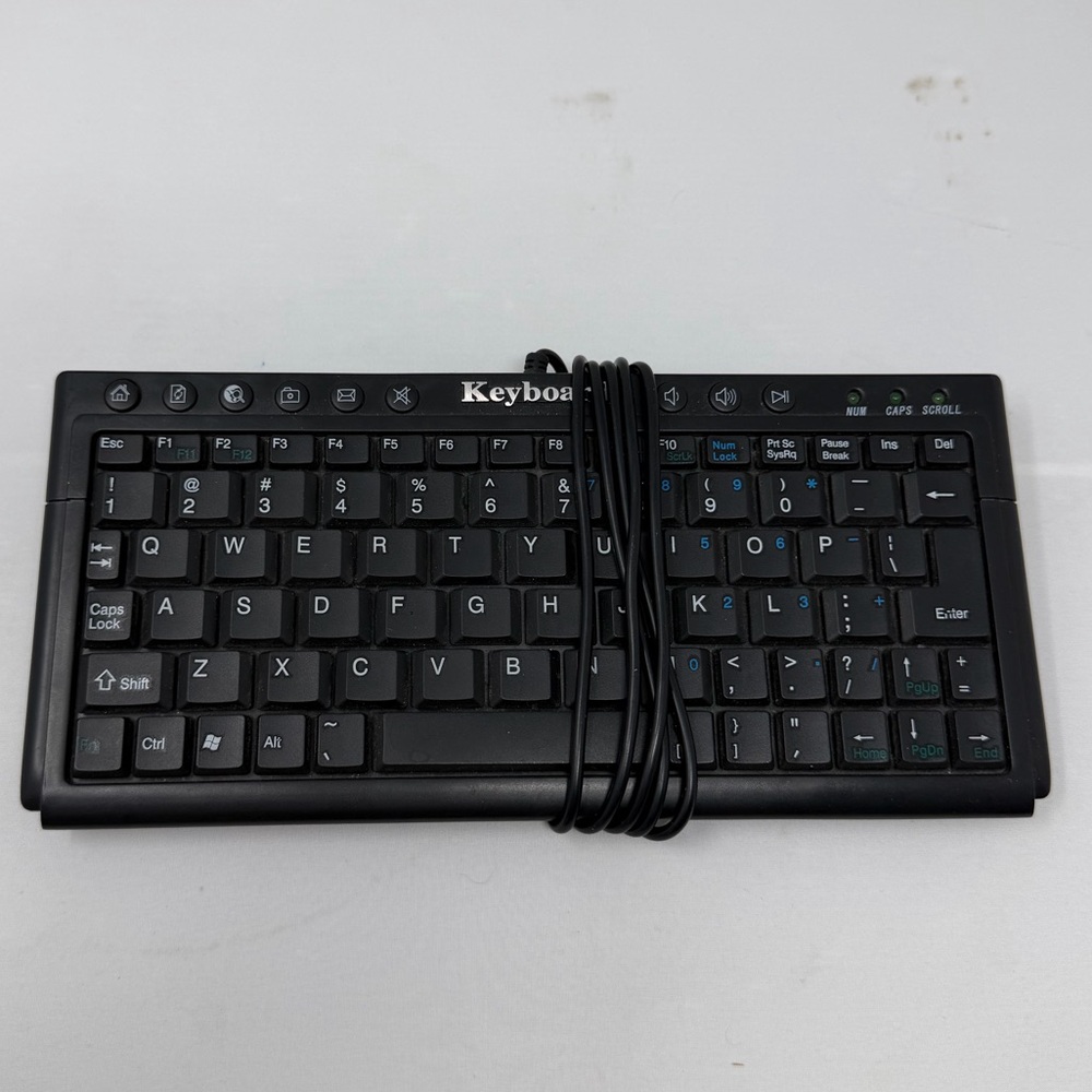 Miniature Keyboard • Microcontroller-Friendly PS/2 and USB